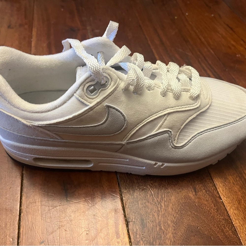 Nike Women's White Sneakers